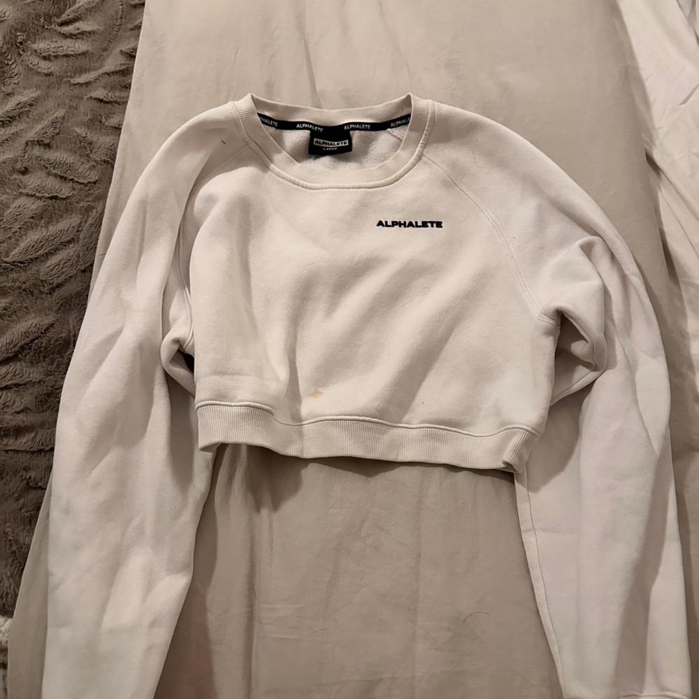 Alphalete White Cropped Sweatshirt